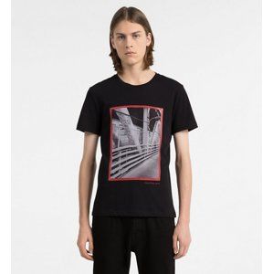 Calvin Klein pánské černé tričko Teagle - XL (099)